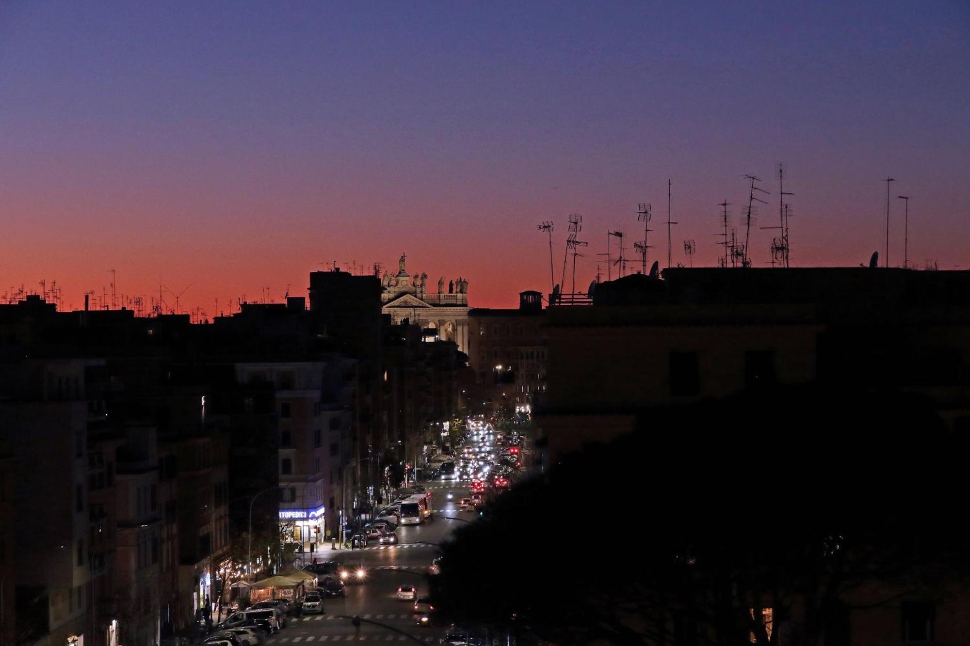 Domus Augustea - San Giovanni Sunset * Rom
