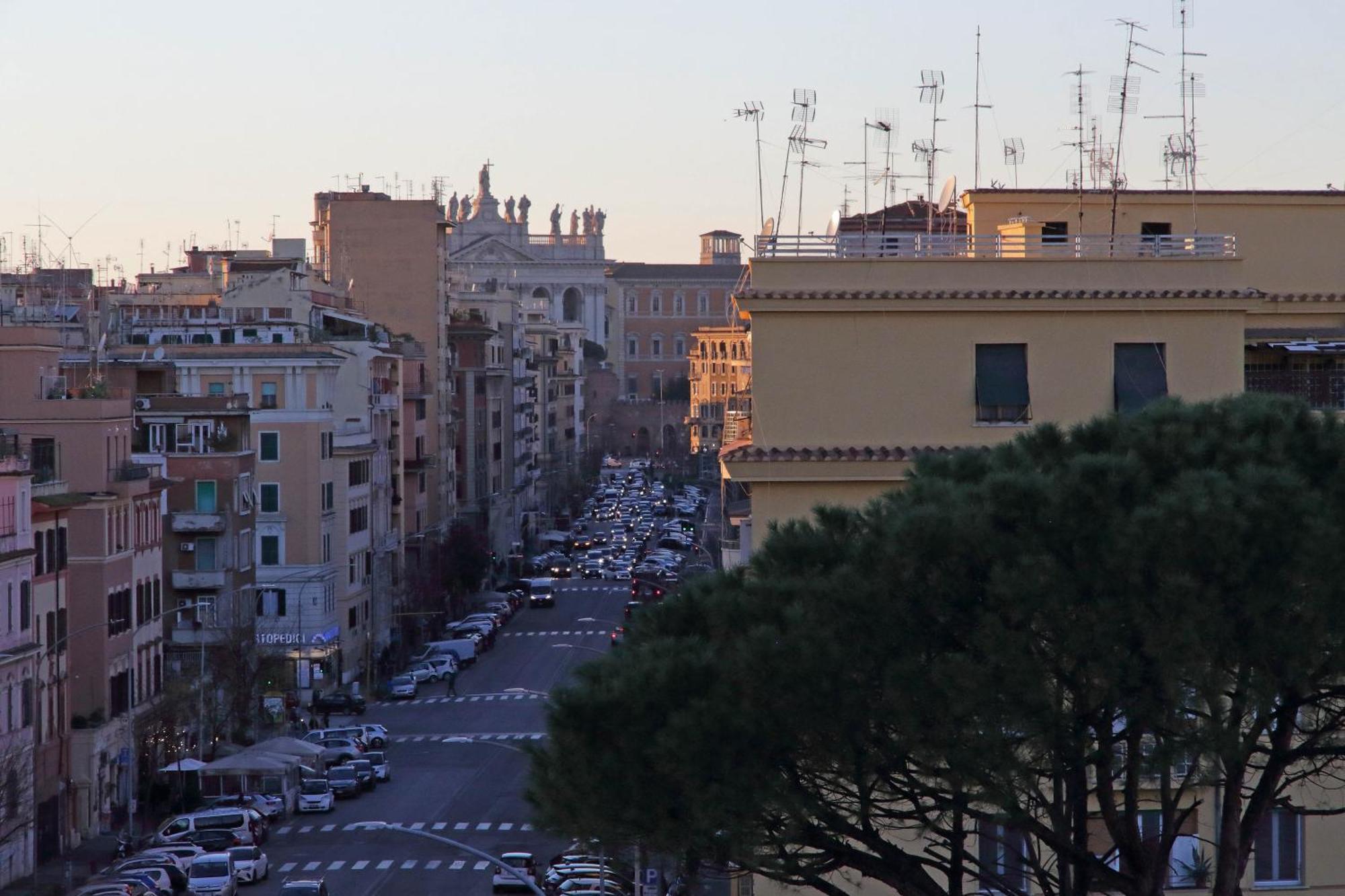 Domus Augustea - San Giovanni Sunset Pensionat Rom
